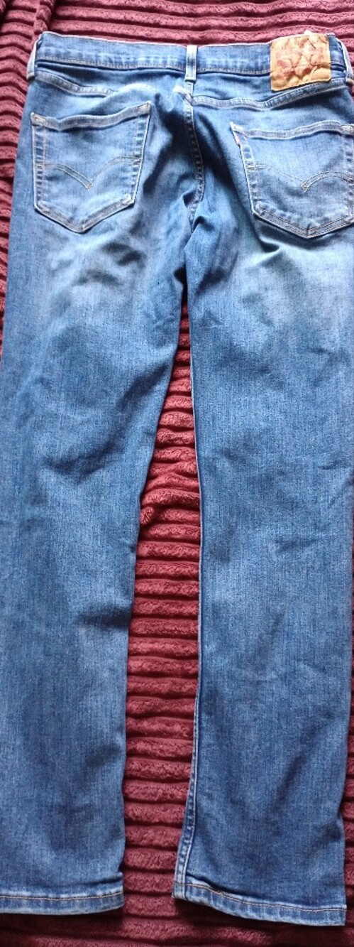 Men's Blue Denim Jeans - Classic Straight Fit Levi's